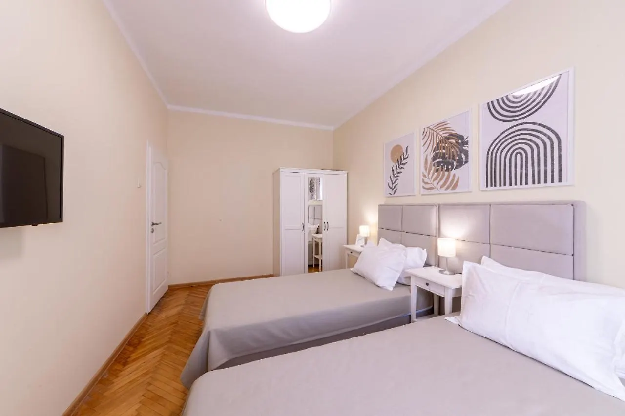 Perfect Spot Apartment Varna